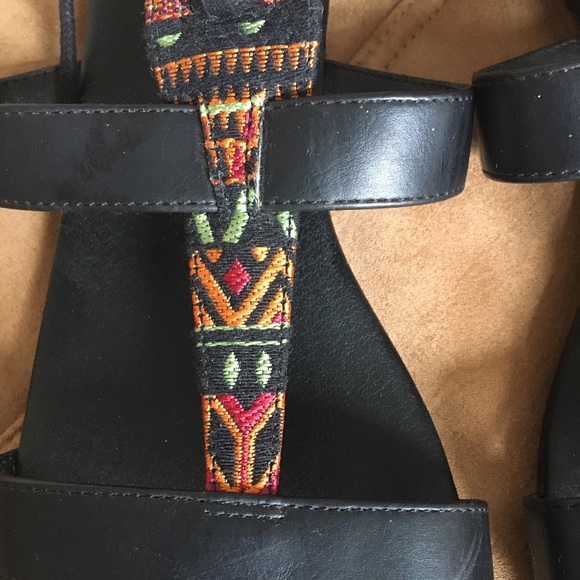 H&M black flat sandals - Picture 3 of 5